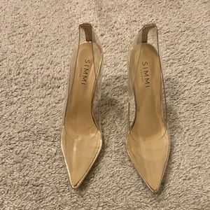 Simmi London Clear vinyl and rose gold pumps. Size US 7.5